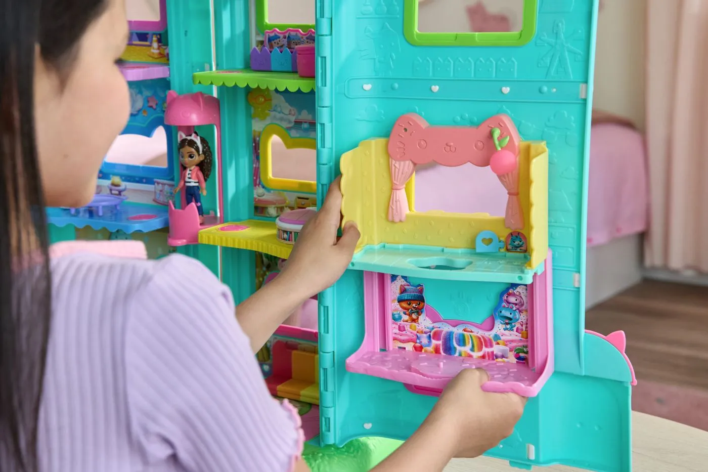 GABBYS DOLLHOUSE FILMUL BUCATARIA MAGICA A LUI CAKEYS CU FIGURINE SI ACCESORII - imagine 3