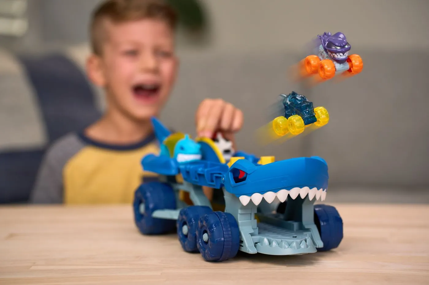 MONSTER JAM MINI JAMS SET DE JOACA MEGALODON ATACUL CALAMARULUI - imagine 3