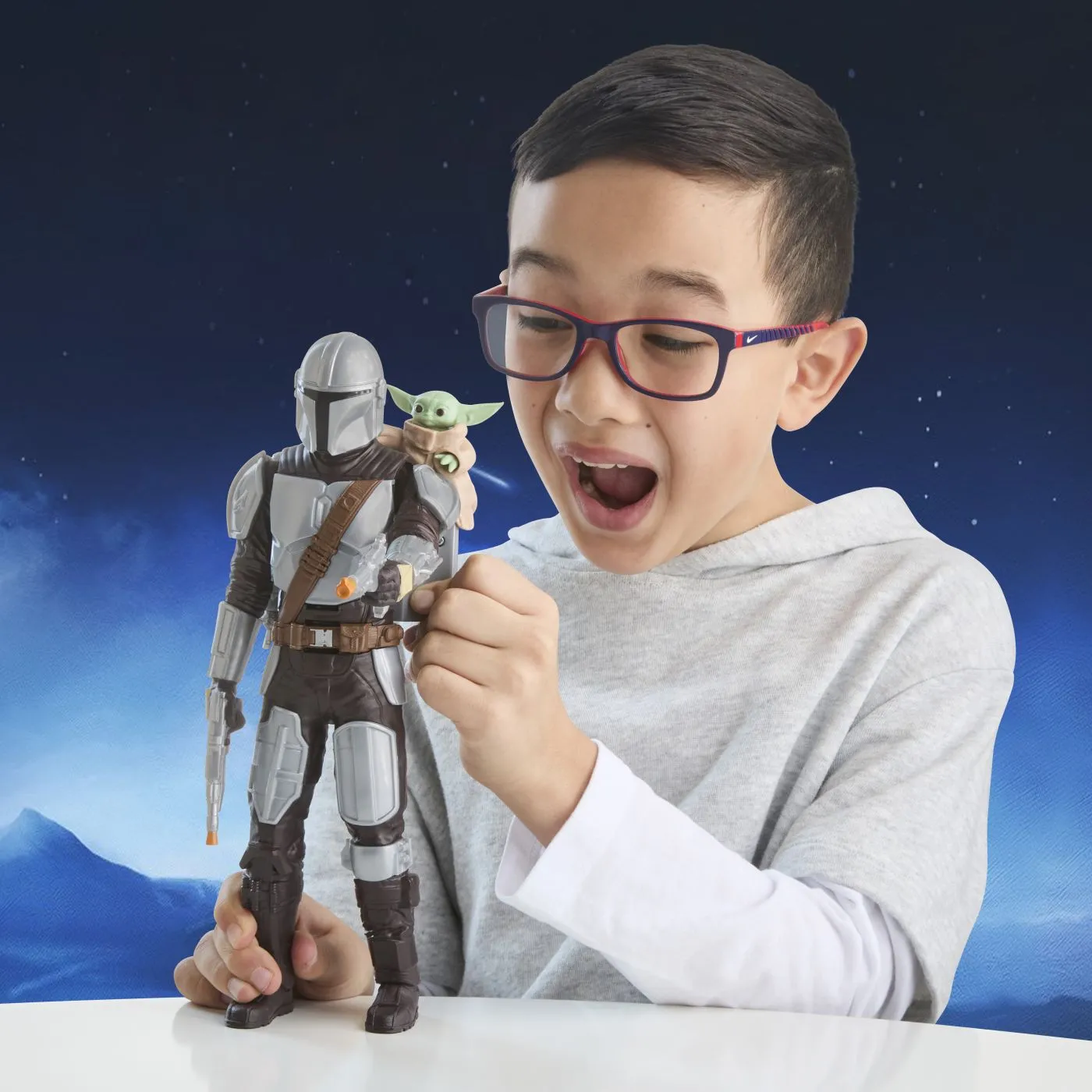 STAR WARS MANDALORIAN SI GROGU SET VANATORUL DE RECOMPENSE FIGURINA CU SUNETE - imagine 3
