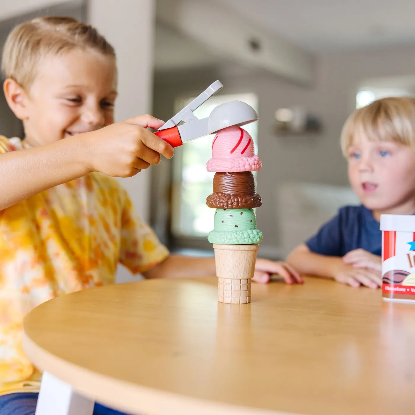 MELISSA AND DOUG SET DE JOACA MAGNETIC CORNETE CU INGHETATA - imagine 3