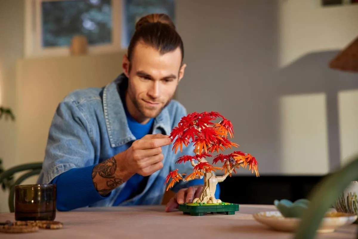 LEGO BOTANICALS BONSAI DE ARTAR JAPONEZ ROSU 10348 - imagine 3