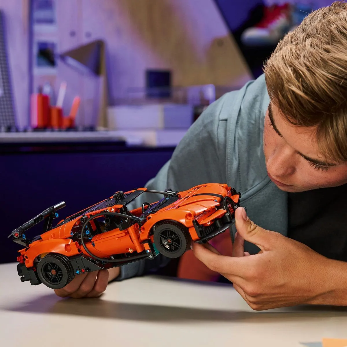 LEGO TECHNIC HIPERMASINA BUGATTI CHIRON PUR SPORT 42222 - imagine 3