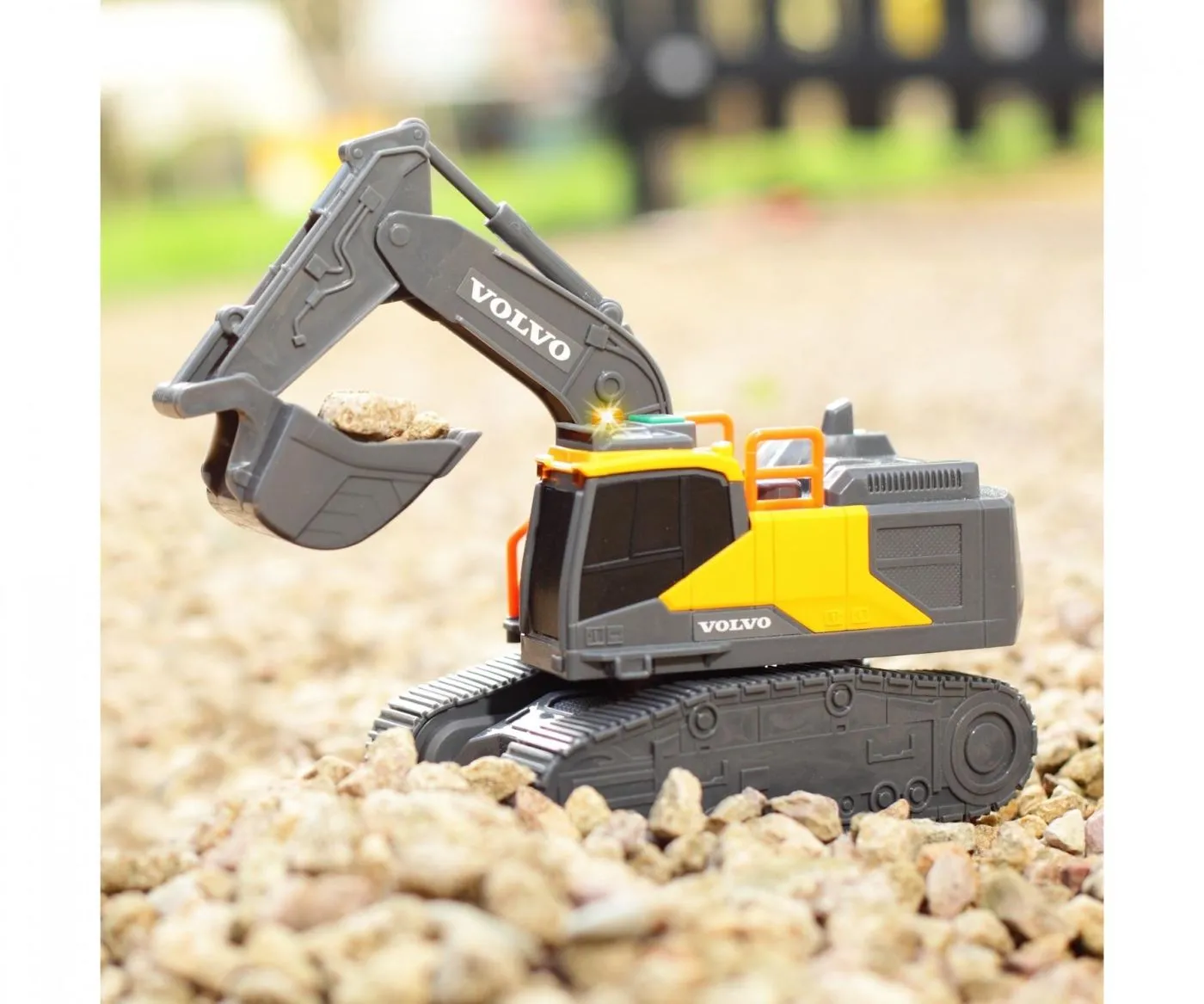 DICKIE EXCAVATOR VOLVO CU SENILE SUNETE SI LUMINI - imagine 6