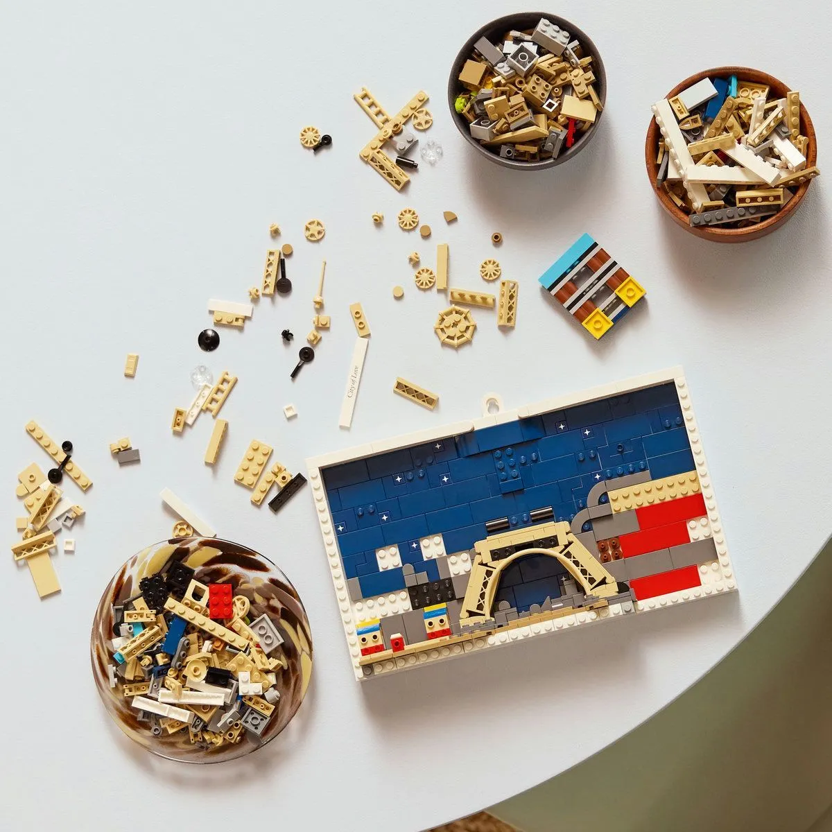 LEGO ARHITECTURE ORASUL IUBIRII 21064 - imagine 6