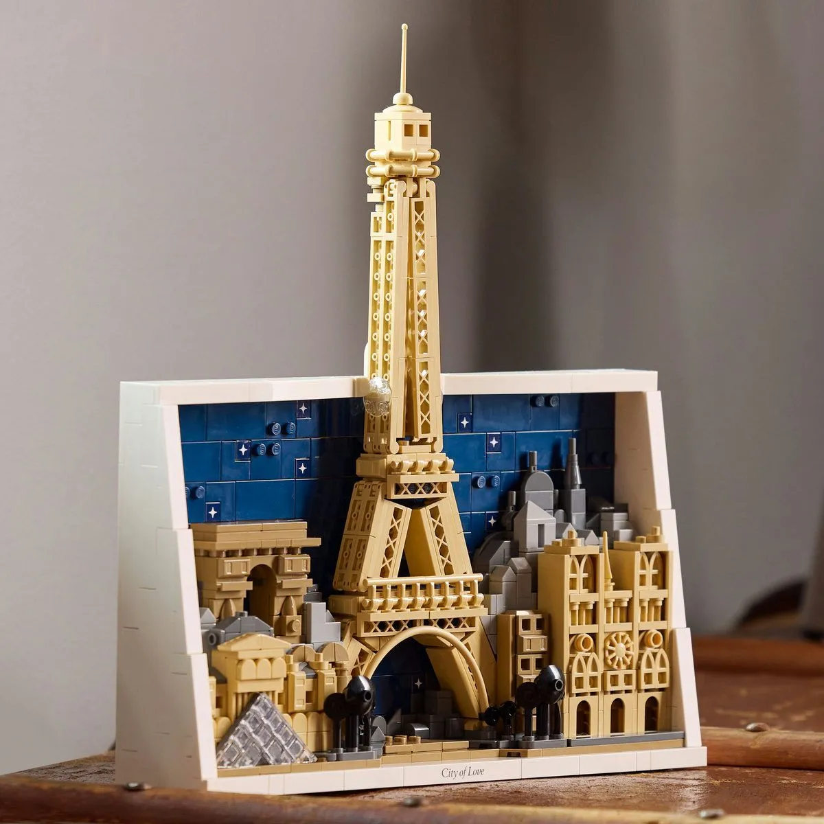 LEGO ARHITECTURE ORASUL IUBIRII 21064 - imagine 7